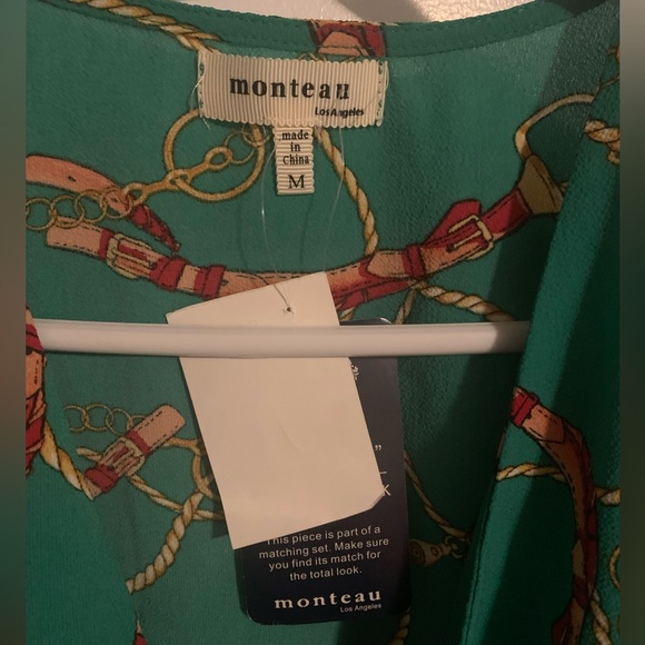 Monteau short sleeve crop top NWT - Picture 3 of 3